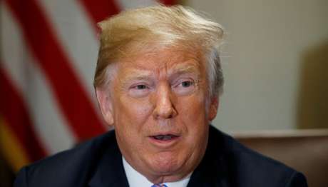 Hoje presidente dos EUA, Donald Trump, teria sido elogiado por sua campanha "criativa" feita na rede social de Zuckerberg