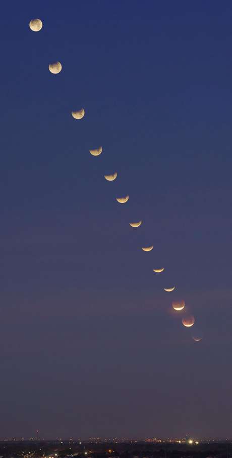 Eclipse visto de Houston, Texas Eclipse visto de Houston, Texas