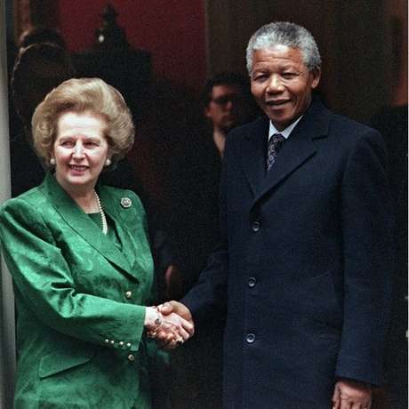 Mandela só se aposentou da vida pública em 2004 Mandela só se aposentou da vida pública em 2004