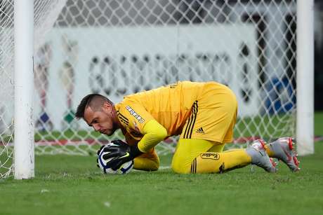 Diego Alves nÃ£o sofreu muita pressÃ£o do time do Cruzeiro durante a partida, apenas no final do jogo