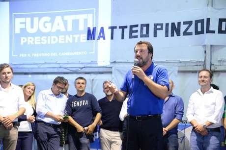 Matteo Salvini durante comício em Pinzolo, em 25 de agosto Matteo Salvini durante comício em Pinzolo, em 25 de agosto