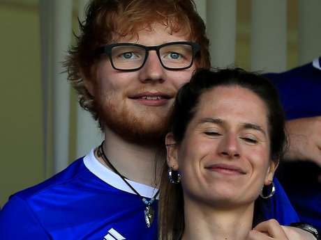 Ed Sheeran casou em segredo com Cherry Seaborn e só revelou agora!