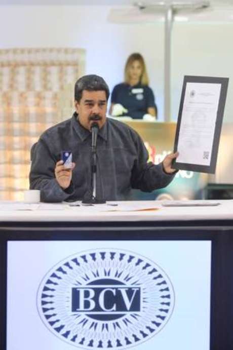 Nicolás Maduro afirmou que venezuelanos escutaram "canto de sereia" par viver "no meio da guerra econômica" Nicolás Maduro afirmou que venezuelanos escutaram "canto de sereia" par viver "no meio da guerra econômica"