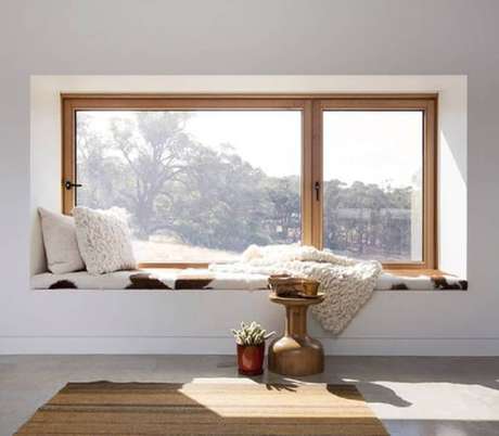 12. Escolha um lugar com bastante iluminação natural para fazer o seu cantinho de leitura – Foto: Pinterest