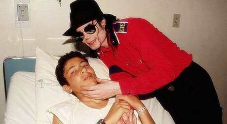 Michael Jackson pediu desculpas a Márcio e sua família pelo atropelamento