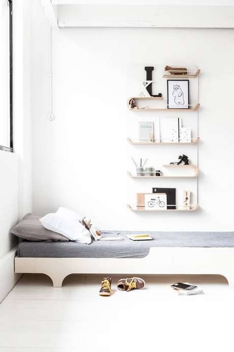 36. Quarto clean com prateleiras super delicadas. 36. Quarto clean com prateleiras super delicadas.