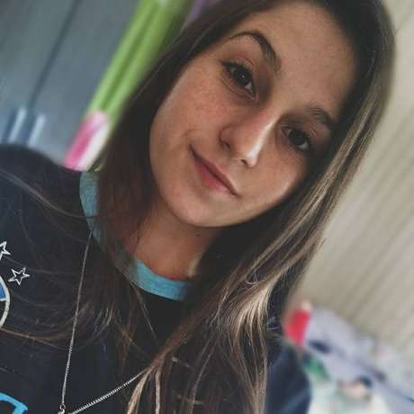 Samanta Melissa Cansi tinha 15 anos Samanta Melissa Cansi tinha 15 anos
