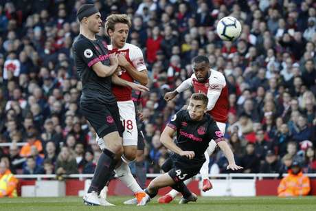 Lacazette, com um belo gol, abriu o placar da partida (Foto: ADRIAN DENNIS / AFP) Lacazette, com um belo gol, abriu o placar da partida (Foto: ADRIAN DENNIS / AFP)