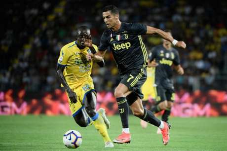 Juventus sofre, mas Cristiano Ronaldo garante a vitória sobre o Frosinone (Foto: FILIPPO MONTEFORTE / AFP) Juventus sofre, mas Cristiano Ronaldo garante a vitória sobre o Frosinone (Foto: FILIPPO MONTEFORTE / AFP)