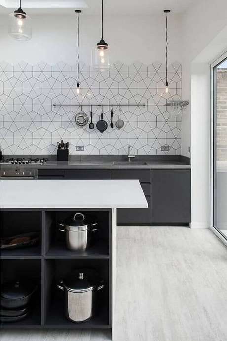 43. Delicado revestimento para cozinha com figuras geométricas 43. Delicado revestimento para cozinha com figuras geométricas