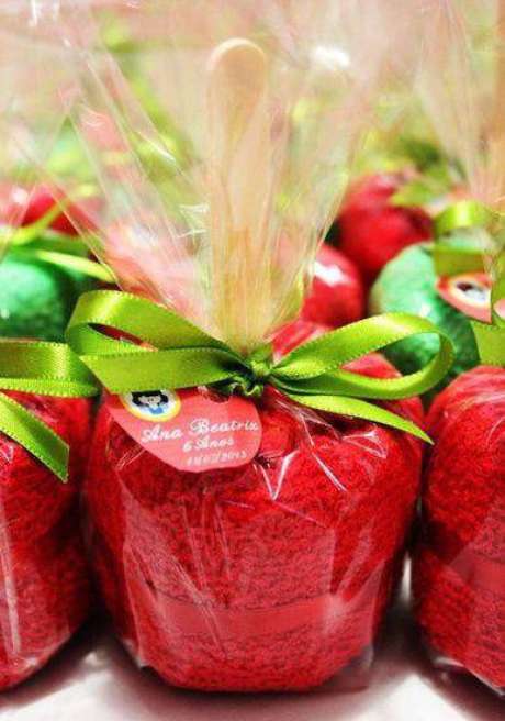 32- Até as toalhinhas são boas opções de lembrancinha de natal 32- Até as toalhinhas são boas opções de lembrancinha de natal