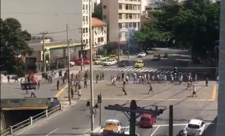 Avenida Maracanã foi um dos locais de confusão (Foto: Reprodução/Twitter) Avenida Maracanã foi um dos locais de confusão (Foto: Reprodução/Twitter)
