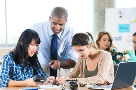 O Enem cobra o conhecimento adquirido durante os três anos do ensino médio