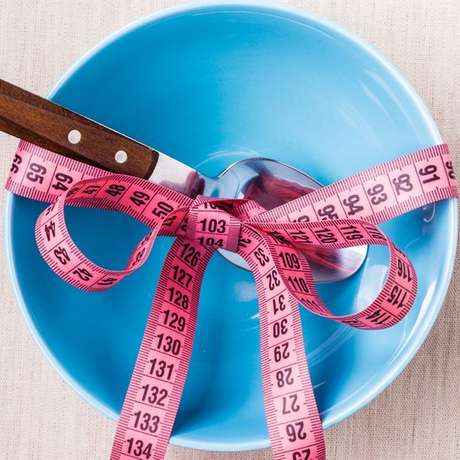 Problemas com alimentação começaram na escola e continuam: "O que valia era estar magra" Problemas com alimentação começaram na escola e continuam: "O que valia era estar magra"