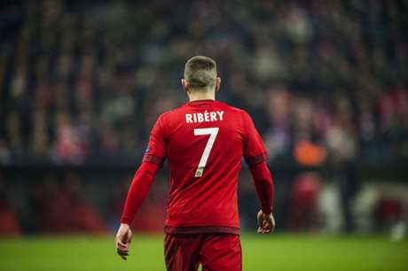 O Bayern de Munique perdeu para o Dortmund, neste sábado, por 3 a 2 (Foto: Odd Andersen / AFP) O Bayern de Munique perdeu para o Dortmund, neste sábado, por 3 a 2 (Foto: Odd Andersen / AFP)