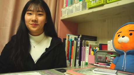 Ko Eun-suh, de 18 anos, far&aacute; a prova pela primeira vez; ela diz ter passado 12 anos de sua vida se preparando para esse dia