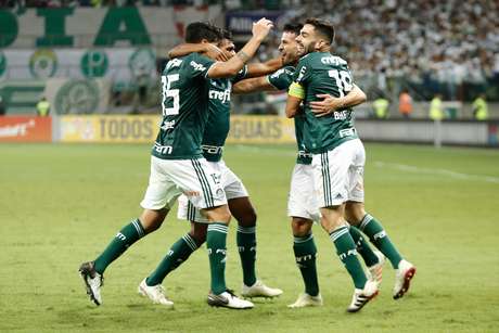 Luan comemora gol do Palmeiras