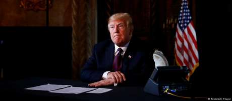 Trump afirmou que leu um pouco do documento Trump afirmou que leu um pouco do documento
