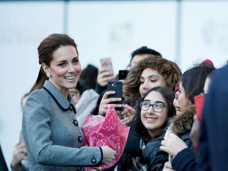 Kate Middleton encerra rumor de inimizade com Meghan Markle ao elogiar gravidez em evento nesta quarta-feira, dia 28 de novembro de 2018 Kate Middleton encerra rumor de inimizade com Meghan Markle ao elogiar gravidez em evento nesta quarta-feira, dia 28 de novembro de 2018