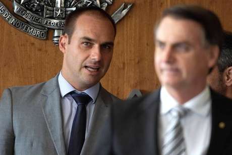 Eduardo Bolsonaro fará 'Cúpula Conservadora' no Paraná Eduardo Bolsonaro fará 'Cúpula Conservadora' no Paraná