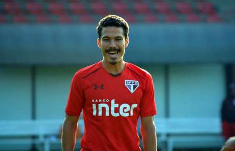 último clube de Hernanes no Brasil foi o São Paulo, mas ele ainda tinha contrato com seu time na China e teve de voltar- (Foto: Rubens Chiri/São Paulo) último clube de Hernanes no Brasil foi o São Paulo, mas ele ainda tinha contrato com seu time na China e teve de voltar- (Foto: Rubens Chiri/São Paulo)
