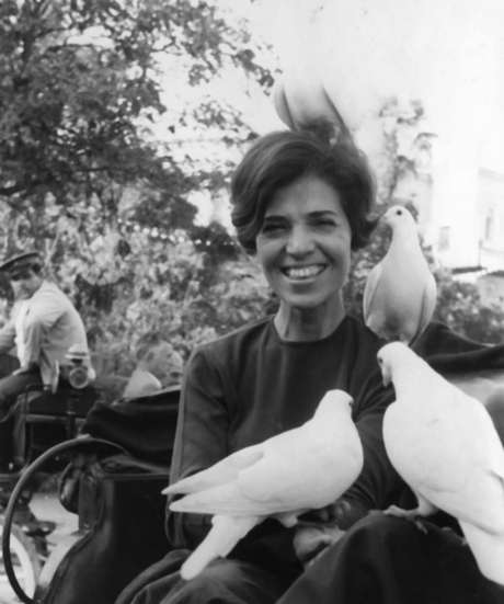 Eunice Paiva, uma das protagonistas do movimento por investigações de desaparecimentos no regime militar no Brasil após a morte do marido, o deputado cassado Rubens Paiva Eunice Paiva, uma das protagonistas do movimento por investigações de desaparecimentos no regime militar no Brasil após a morte do marido, o deputado cassado Rubens Paiva