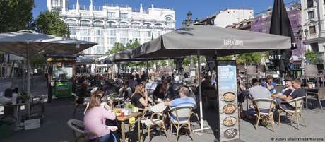 Plaza de Santa Ana, Madri: capital tem cada vez mais espaÃ§os sem carros