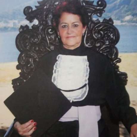 "A idade nunca me impediu de nada", diz Dulce, que iniciou faculdade aos 62 anos "A idade nunca me impediu de nada", diz Dulce, que iniciou faculdade aos 62 anos