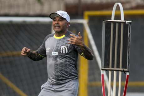 Sampaoli pediu ao Corinthians um campo do CT para treinar Santos antes de amistoso (Foto: Ivan Storti/Santos) Sampaoli pediu ao Corinthians um campo do CT para treinar Santos antes de amistoso (Foto: Ivan Storti/Santos)