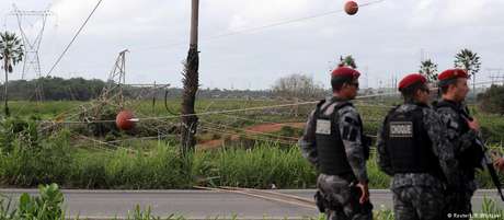 Há 11 dias consecutivos, Ceará é alvo de ataques a negócios e infraestrutura Há 11 dias consecutivos, Ceará é alvo de ataques a negócios e infraestrutura