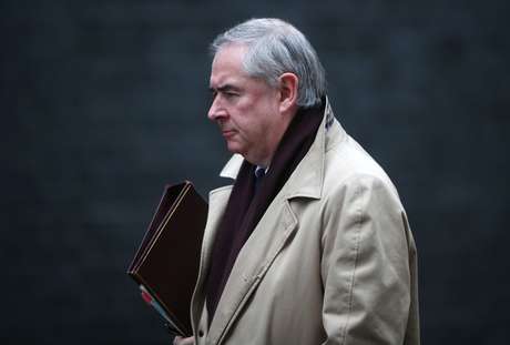Carta da UE oferece garantias legais para acordo de Brexit 