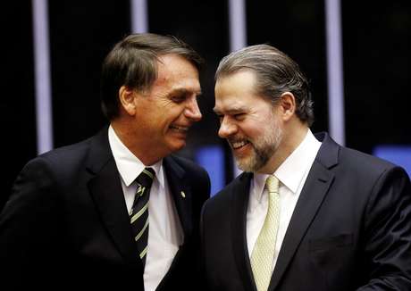 Presidente Bolsonaro (E) e presidente do STF, Dias Toffoli, durante cerimÃ´nia no Congresso 6/11/2018 REUTERS/Adriano Machado