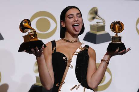 Dua Lipa 'alfineta' presidente da cerimônia do Grammy