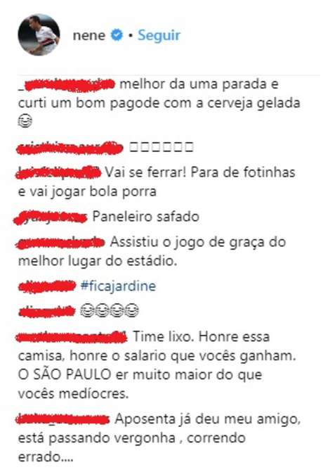 Depois da derrota, porém, veio a enxurrada de críticas Depois da derrota, porém, veio a enxurrada de críticas