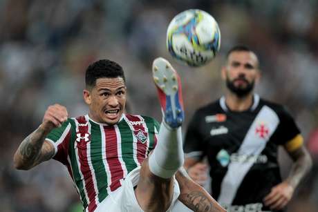 O jogador Luciano do Fluminense, durante partida contra a equipe do Vasco, em jogo vÃ¡lido pela final da TaÃ§a Guanabara pelo Campeonato Carioca de 2019, realizado no estÃ¡dio do MaracanÃ£, Zona Norte do Rio, na tarde deste domingo (17).