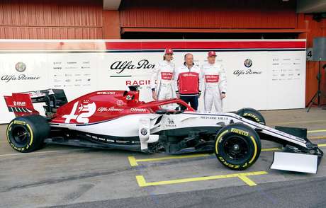 Pré-temporada da F1: Alfa Romeo apresenta o C38 antes do início dos testes em Barcelona Pré-temporada da F1: Alfa Romeo apresenta o C38 antes do início dos testes em Barcelona