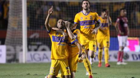 Rafael Carioca comemora ida do Tigres-MEX às quartas da ...