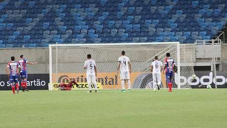 Gilberto fez o gol da vitória do Bahia na Copa do Brasil Gilberto fez o gol da vitória do Bahia na Copa do Brasil