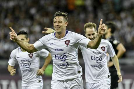 Cerro PorteÃ±o surpreende o AtlÃ©tico-MG em pleno MineirÃ£o e vence por 1 a 0 na estreia da Libertadores