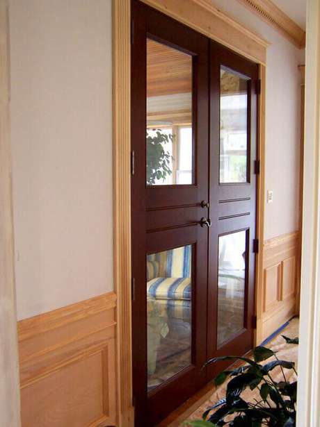 17- Os modelos de portas de abrir com dobradiças podem ter uma ou duas folhas. Fonte: ArchiExpo