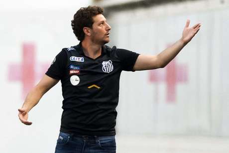 Elano também já treinou a equipe santista (Foto: Ivan Storti) Elano também já treinou a equipe santista (Foto: Ivan Storti)