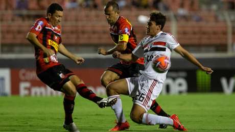 SÃ£o Paulo venceu e avanÃ§ou Ã s semifinais do PaulistÃ£o (Foto: Erik Teixeira/Raw Image)