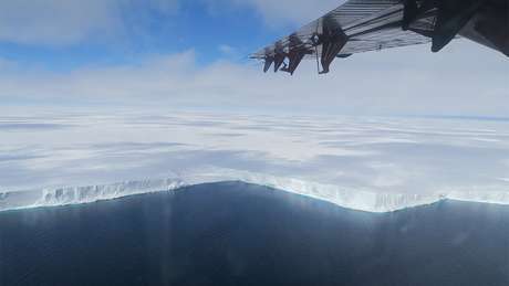 Cientistas dizem que a ruptura da geleira que produzir um Iceberg to tamanho de Londres  resultado de um processo natural