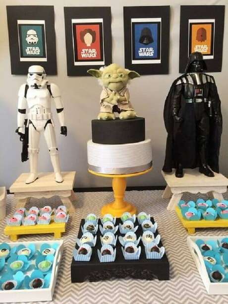 2. Um dos temas de festa de aniversário mais utilizado por quem adora o mundo geek é Star Wars – Foto: Casa e Festa