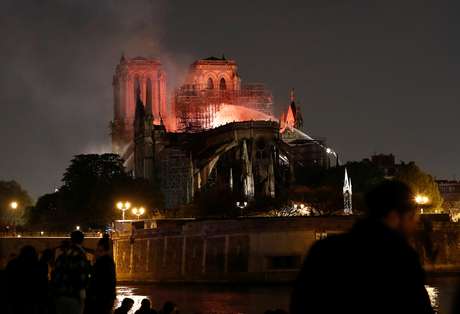 Incêndio atinge a Catedral de Notre Dame em Paris
15/05/2019
REUTERS/Benoit Tessier