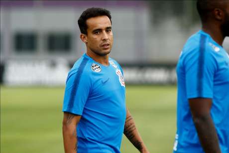 Jadson em ação no treino do Corinthians (Foto: Luis Moura/WPP) Jadson em ação no treino do Corinthians (Foto: Luis Moura/WPP)