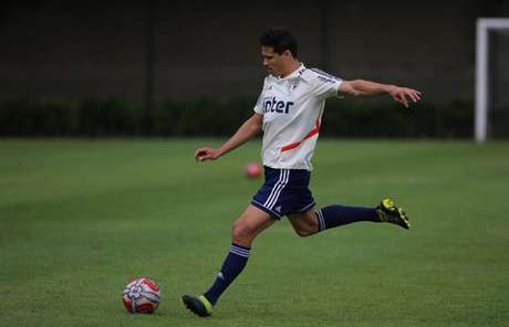Hernanes é um dos principais trunfos do São Paulo para a decisão (Rubens Chiri/saopaulofc.net) Hernanes é um dos principais trunfos do São Paulo para a decisão (Rubens Chiri/saopaulofc.net)