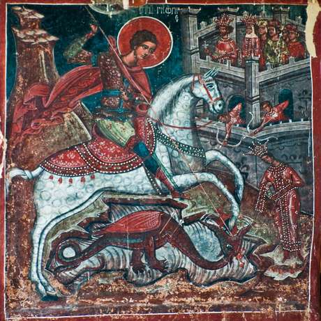 São Jorge em seu cavalo branco São Jorge em seu cavalo branco