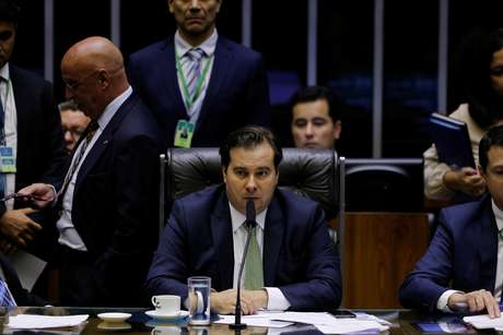 Presidente da CÃ¢mara dos Deputados, Rodrigo Maia, durante sessÃ£o da Casa em BrasÃ­lia
02/04/2019 REUTERS/Adriano Machado