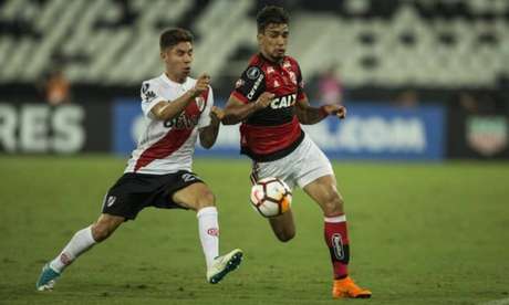Paquetá recebeu o terceiro amarelo contra o River Plate (ARG) e desfalcou o Fla contra Cruzeiro (Foto: Reprodução)
